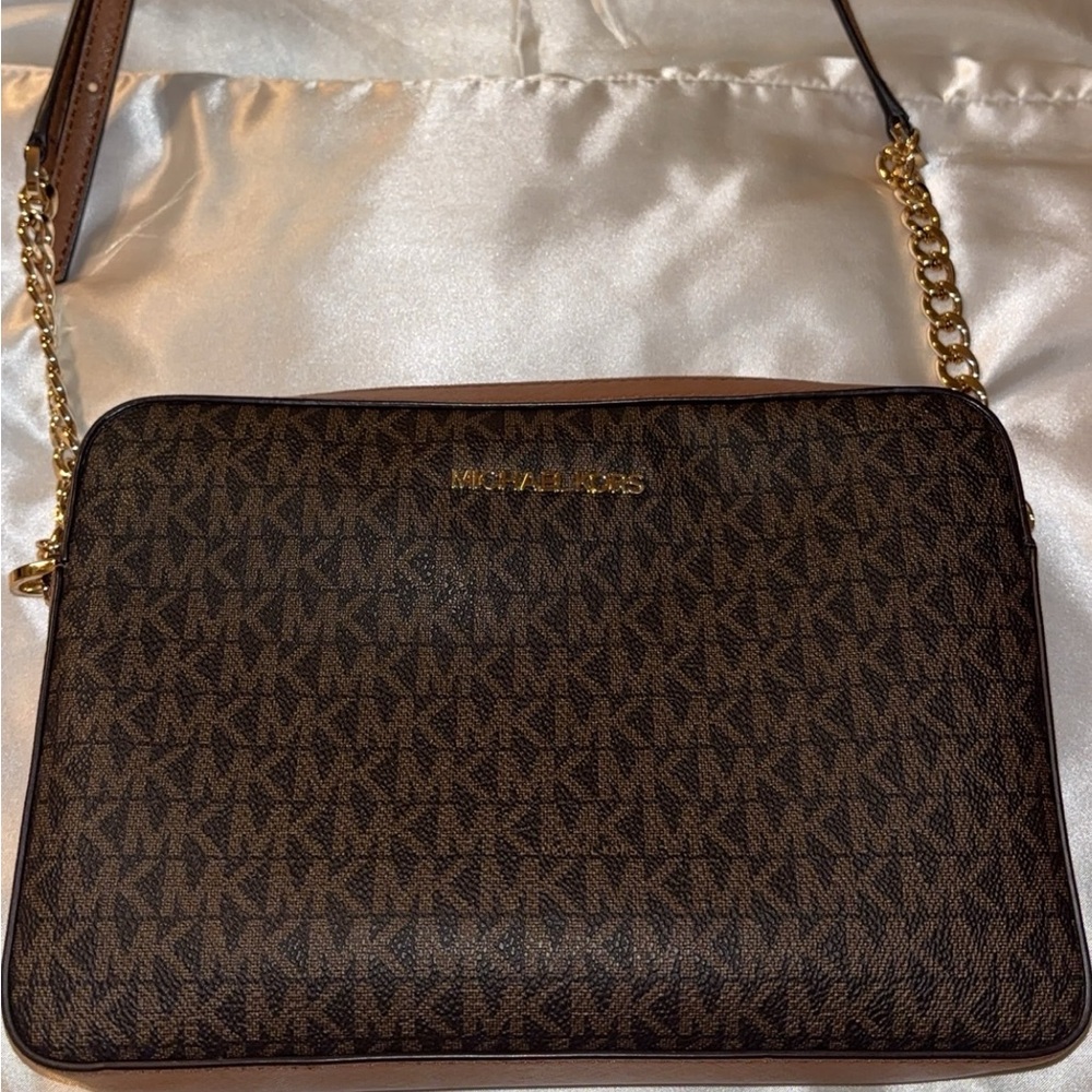 🚨MICHAEL KORS PURSE BUNDLE🚨